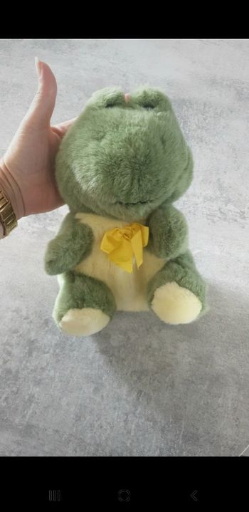Peluche marionnette grenouille
