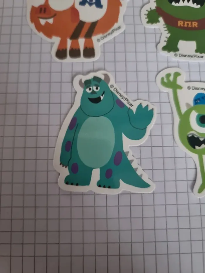 Lot d'autocollants thème pixar monstre et compagnie  (lot F) - photo numéro 2