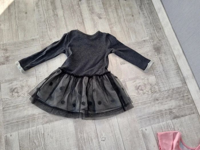 Robe  Taille 4 ans - photo numéro 2
