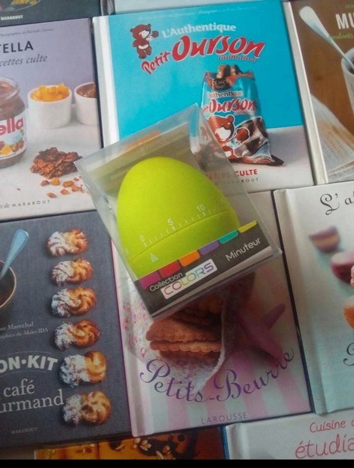 Lot 14 livres + minuteur neuf - photo numéro 2