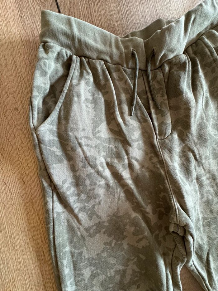 Pantalon style jogging ikks taille 10 ans excellent état - photo numéro 3