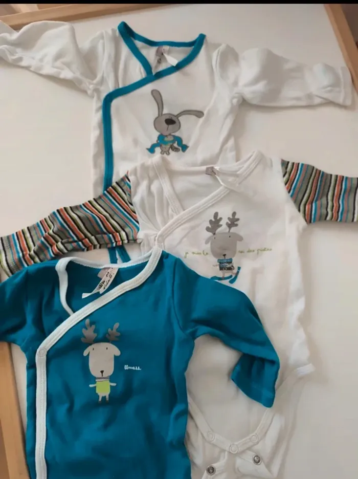 Lot vêtements 1,3 mois - photo numéro 7