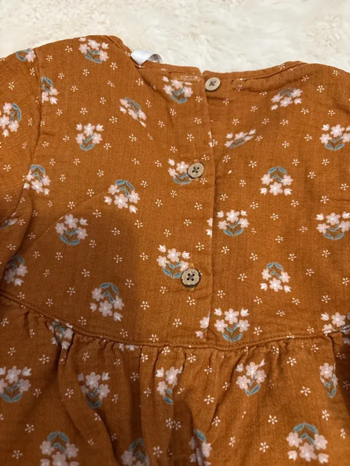 Blouse fleurie bébé 18 mois - photo numéro 3