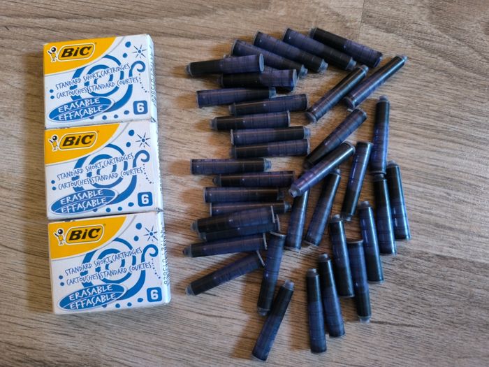 Lot écriture stylo plume encre cartouches - photo numéro 3