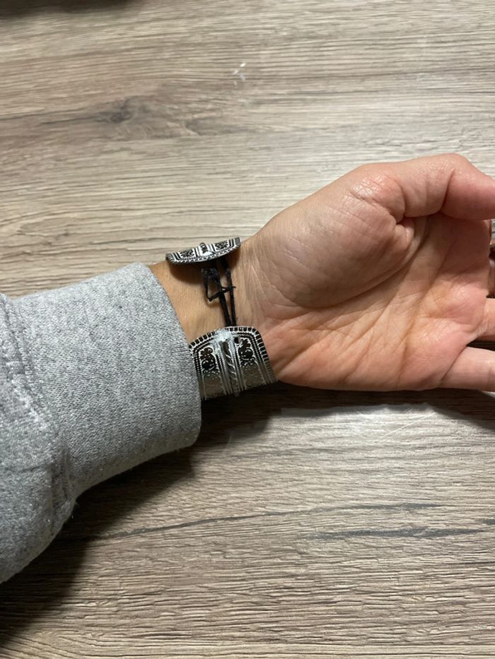 Manchette argentée et blanche - photo numéro 3