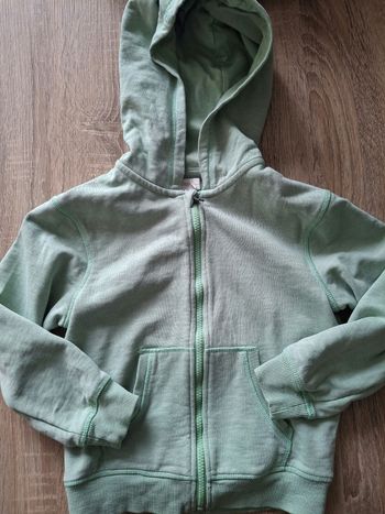 Veste à capuche taille 8 ans