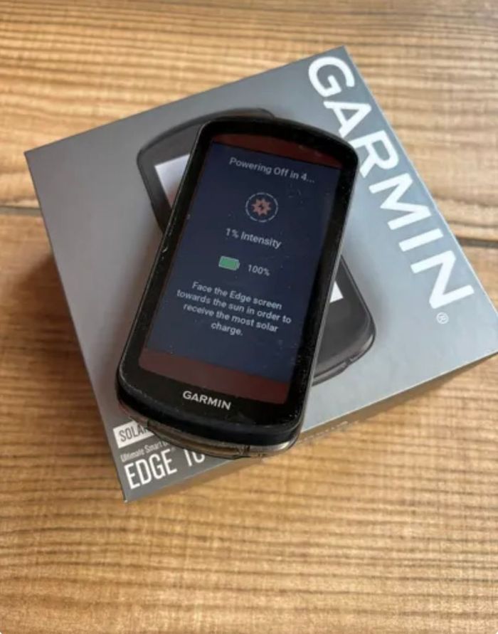 Ordinateur de vélo solaire Garmin Edge 1040 - photo numéro 2