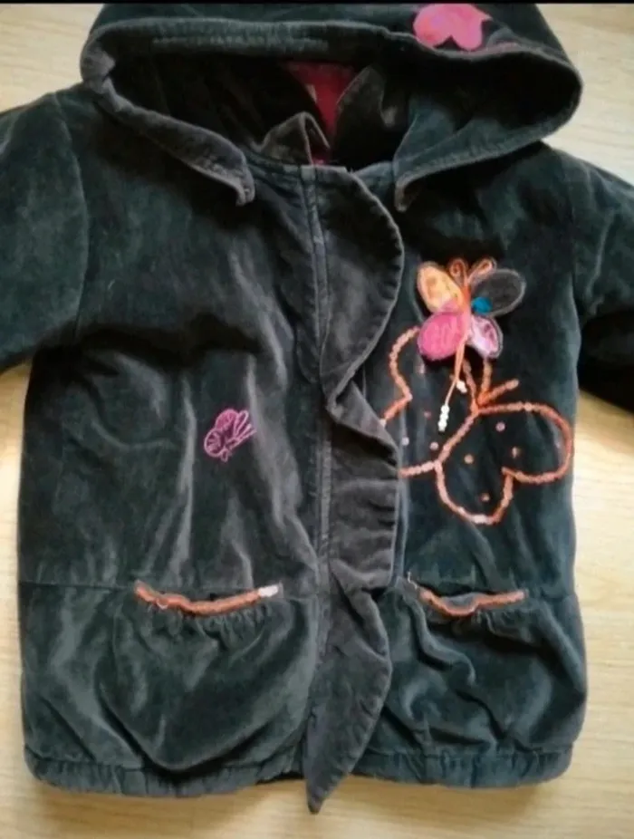 Manteau chaud marron foncé. Confetti 
Taille 2 ans - 3 ans - photo numéro 3
