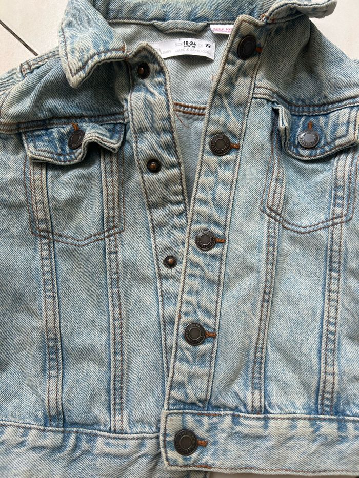Petite veste en jean Zara 18-24 mois - photo numéro 2