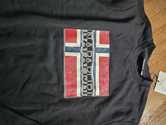 Sweat xl Napapijri - photo numéro 2