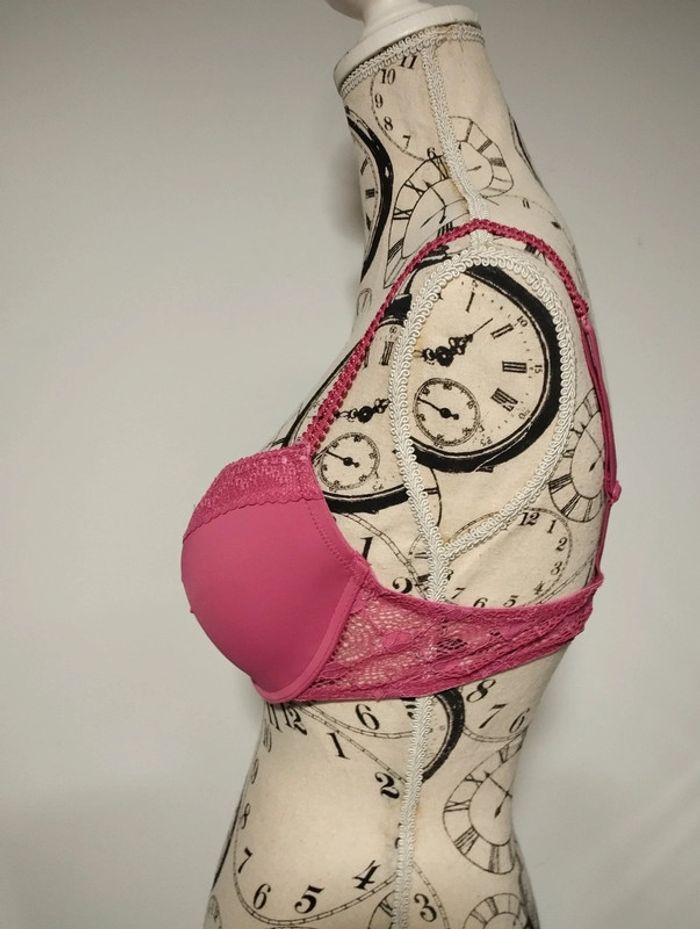 Soutien-gorge 95c à coques push up - photo numéro 2