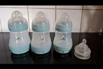 Biberons Mam + 2 tétines