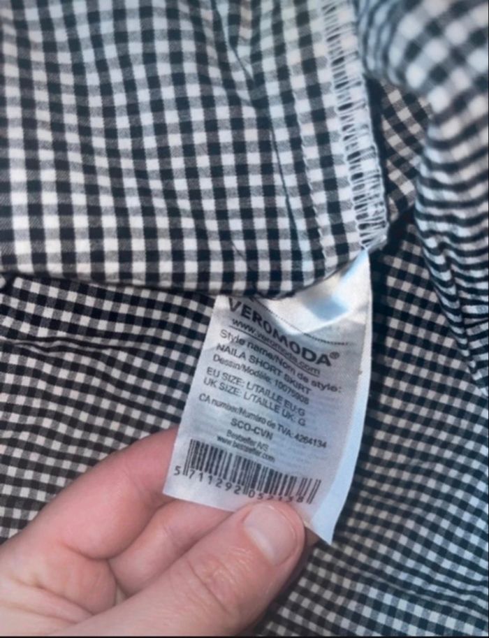 Jupe à carreaux - photo numéro 4