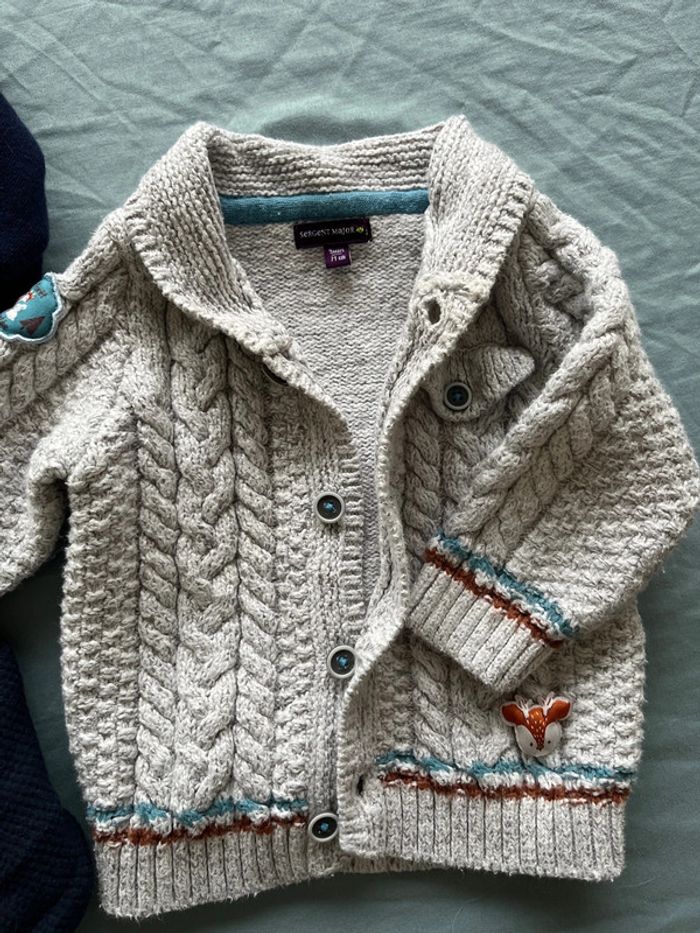 Lot gilets 9 mois - photo numéro 2