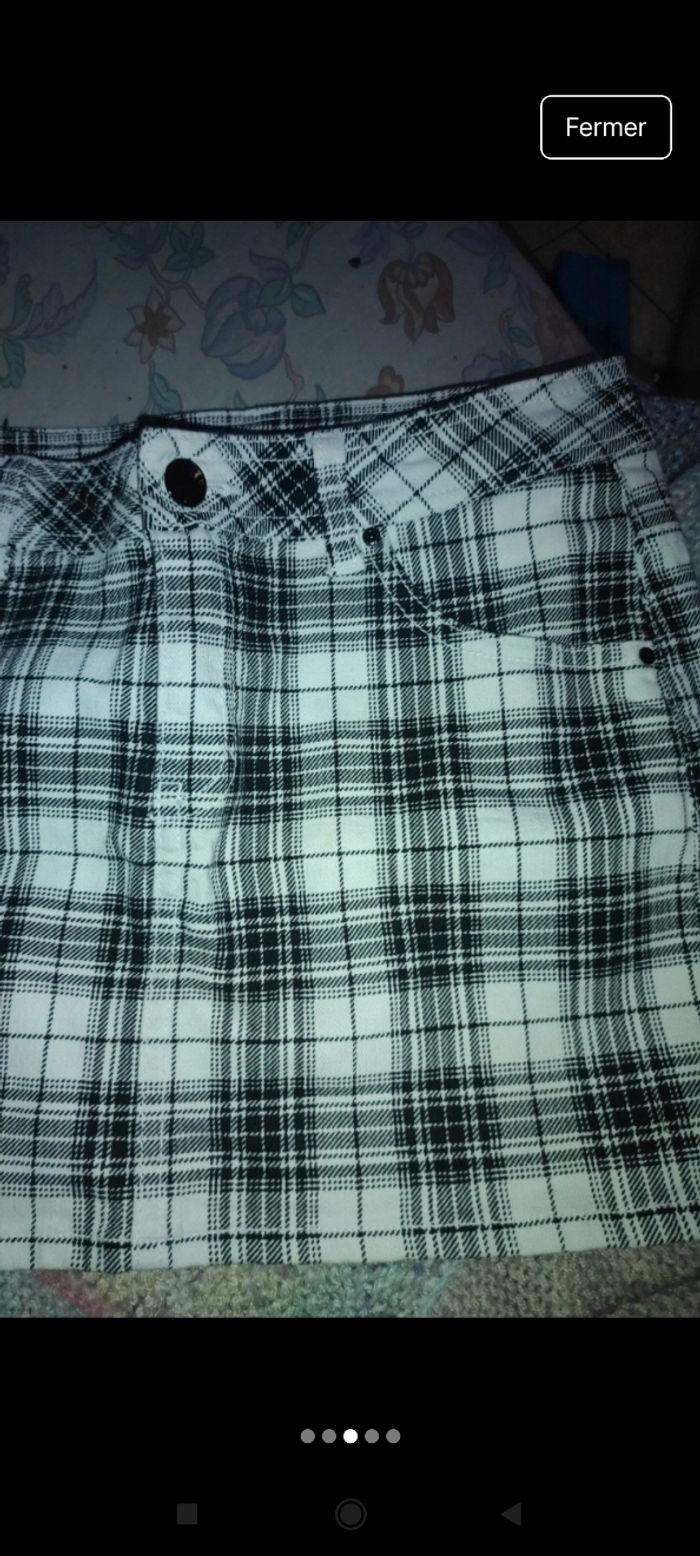 Très belle jupe fille e2 - photo numéro 3