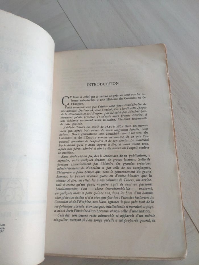 Livre la jeunesse de Bonaparte histoire du consulat et de l'empire Madelin 1943 - photo numéro 10