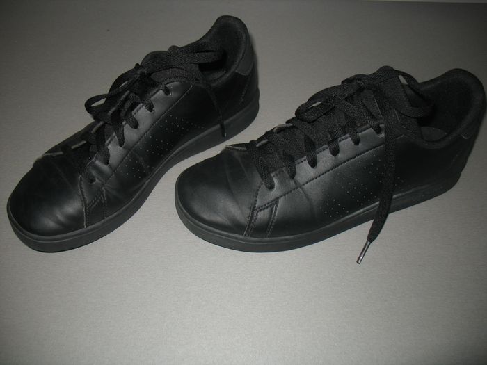 BASKETS BASSES A LACETS NOIRE "ADIDAS" - P38 - n°10 - photo numéro 2