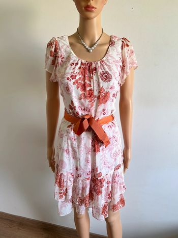 Robe blanche et fleurie Jacqueline Riu taille 40 jamais portée