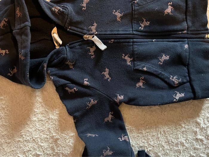 Ensemble jogging et tee shirt - photo numéro 7