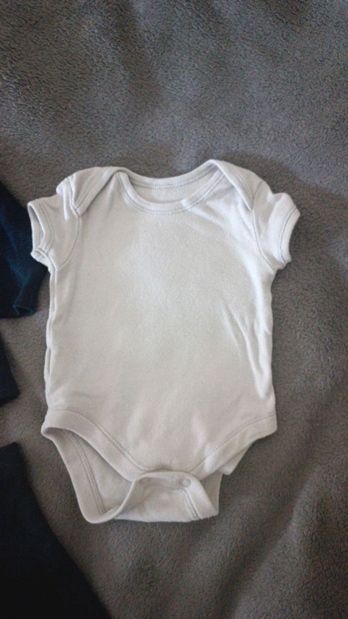 🌈 Tenue Primark garçon 3m - photo numéro 5