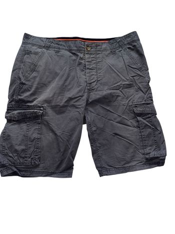 Short homme taille 40