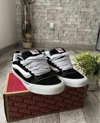 Vans knu school