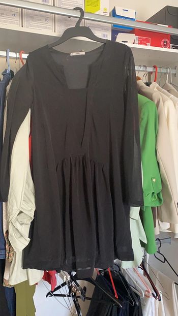 Robe noire fluide