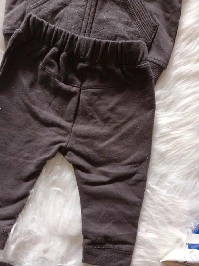 Ensemble jogging 12mois - photo numéro 17