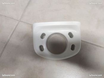 Support pour mettre un verre et 4 brosses a dents