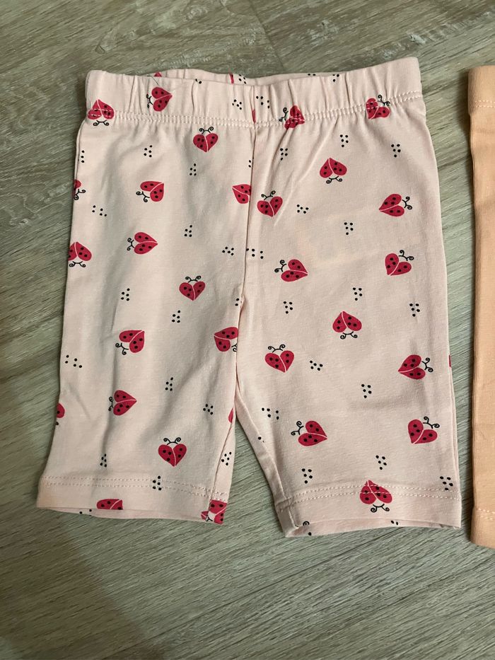 Lot 3 leggings courts 6 mois - photo numéro 2