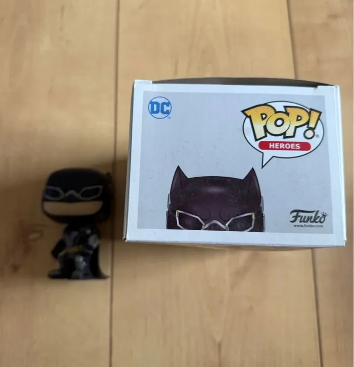 Pop Batman avec boîte sans protection plastique dans la boîte - photo numéro 4