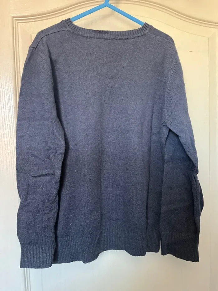 Pull col V léger Benetton taille 8-9 ans - photo numéro 3