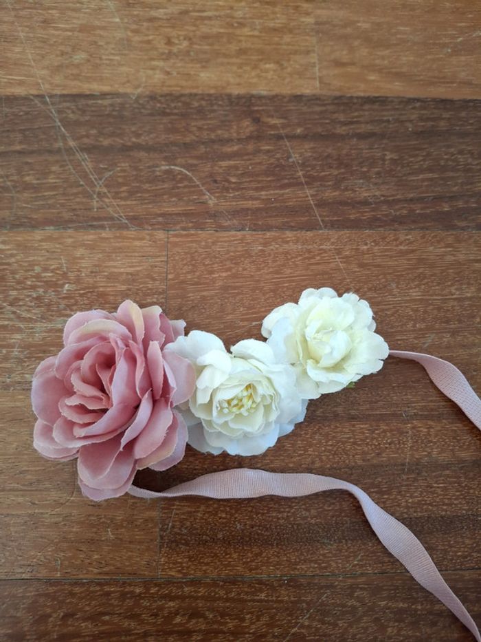 Lot de 3 accessoires pour les cheveux, 1 barrette avec 1 fleur rouge, 1 lot de 3 chouchou - photo numéro 6