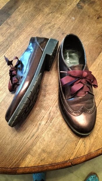 Chaussures à lacets