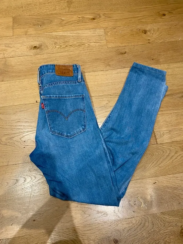 Jean High rise skinny Levi’s en 26