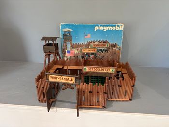 Playmobil Fort Randall Western vintage cowboy Indien Avec boite d’origine  Tour de garde Quartier général 