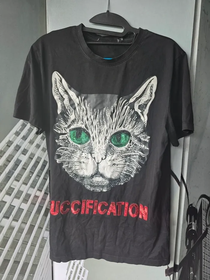 Tee-shirt femme noir avec joli imprimé chat