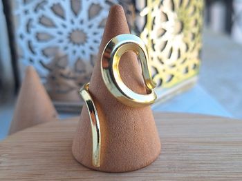 Bague Ouverte Dorée en acier inoxydable, Motif moderne Bague design ouvert Ajustable bague Pour elle