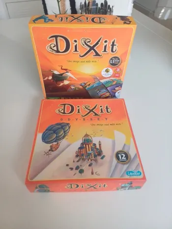 Lot jeu de base Dixit + extension Dixit Odyssey Libellud (version française) neuf / complets 8 ans+