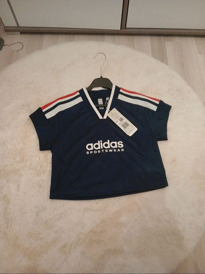 crop-top adidas taille xs