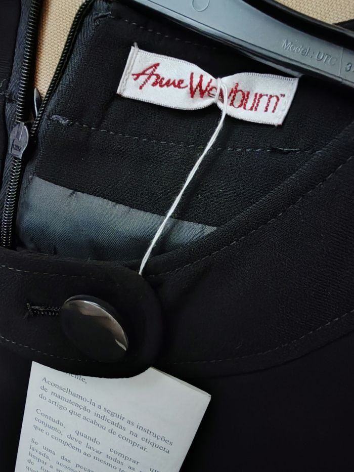 Petite robe noire chic - photo numéro 6