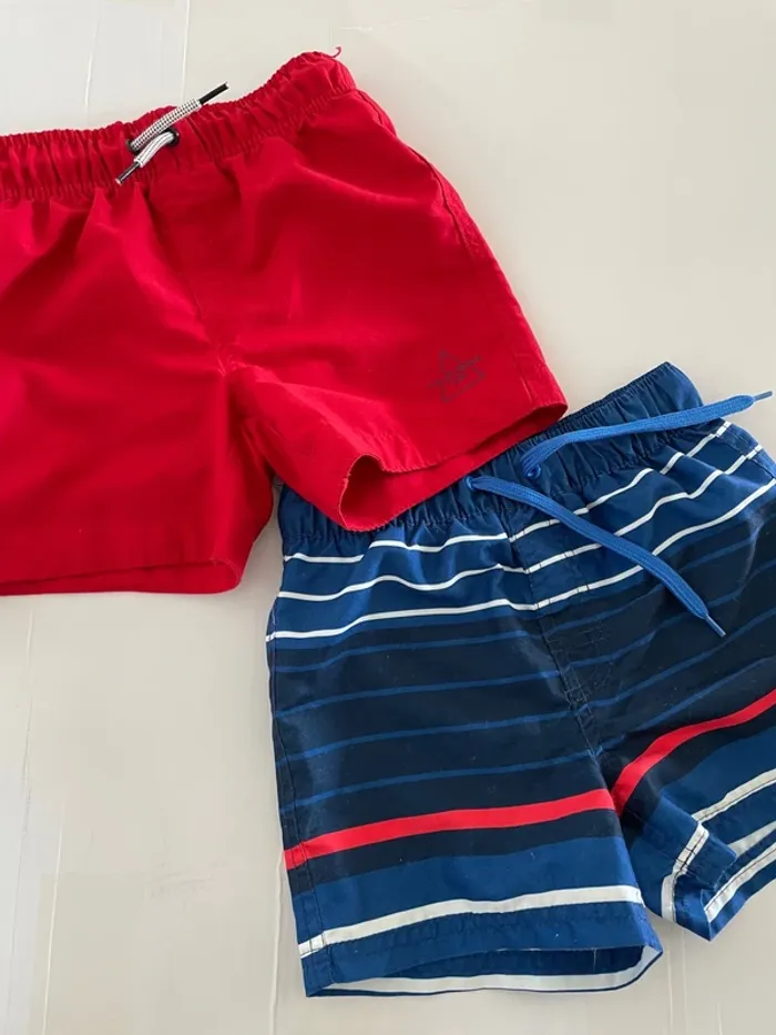 Lot de deux short.