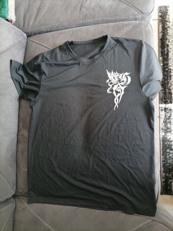 Tee shirt