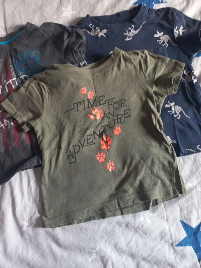Lot 6 t-shirts 4 ans - photo numéro 9