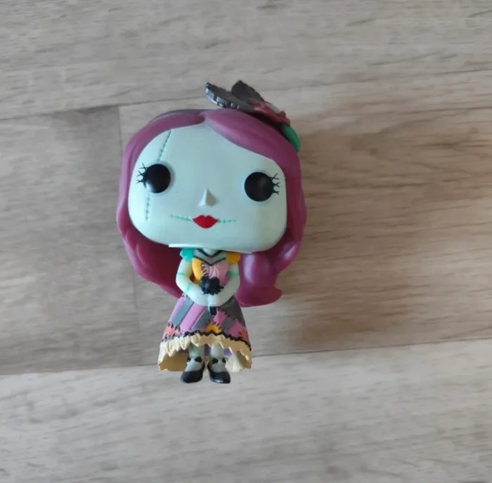 Funko Pop nightmare before christmas " dapper Sally"