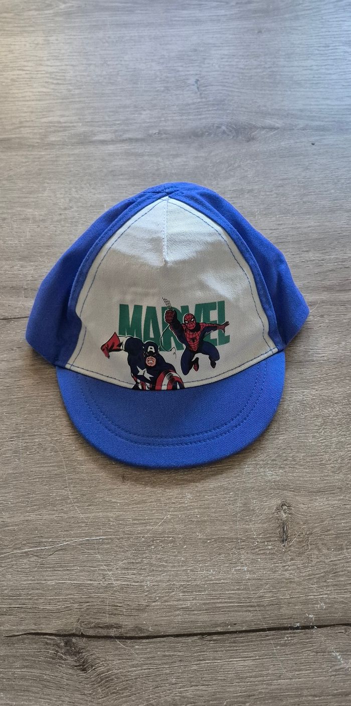 Lot casquette et bob Marvel 12-24 mois - photo numéro 5