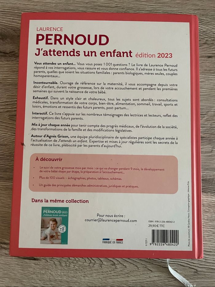 Livre J’attends un enfant - photo numéro 2