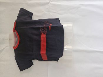 T-shirt manches courtes garçon 6 mois 67 cm Petit Bateau Bleu marine Rouge