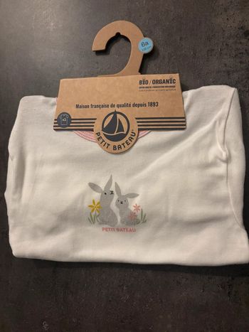 Tee-shirt fille,petit bateau(6 ans )