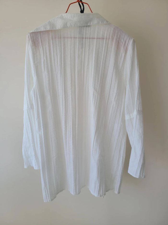 Chemise blanche • taille 42 - photo numéro 2